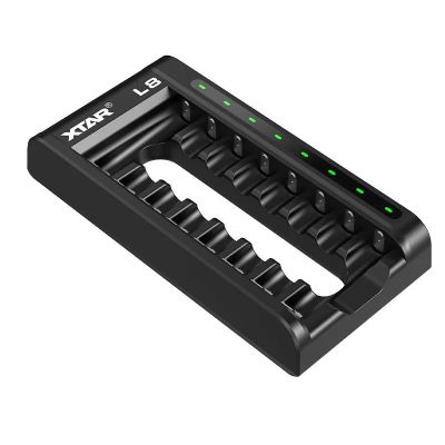 5. XTAR LADEGERÄT FÜR AKKUS R03 / AAA UND R6 / AA LI-ION 1,5 V / NIMH L8