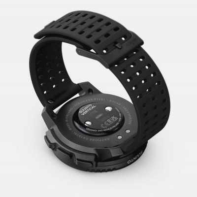 6. SUUNTO VERTICAL SOLAR ALL BLACK Sportuhr