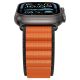 7. Spigen WBF1 Armband für Apple Watch 44 / 45 / 46 / 49 mm - Schwarz und Orange
