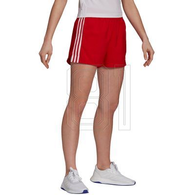 8. adidas Woven 3-Streifen Sport Shorts W GN3108