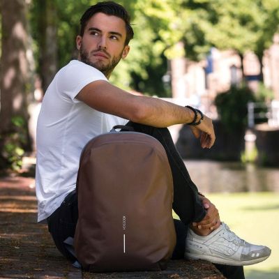 16. XD DESIGN ANTI-DIEBSTAHL-RUCKSACK BOBBY SOFT BRAUN P/N: P705.796