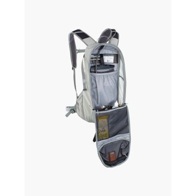 2. EVOC Ride 12 Fahrradrucksack + Trinkblase (2 Steine)