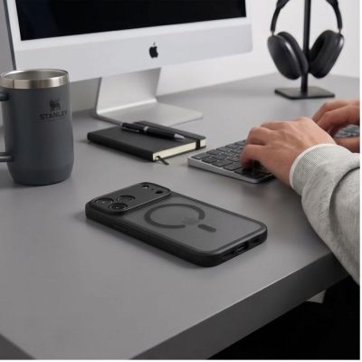 7. Tech-Protect BasicMag MagSafe Hülle für iPhone 17 Pro Max / 18 Pro Max – Mattschwarz