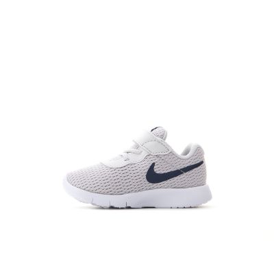 7. Nike Tanjun (TDV) 818383 015