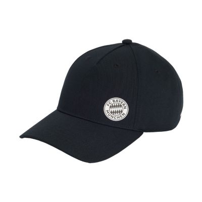 adidas FC Bayern München Essentials Cap Schwarz IA2335