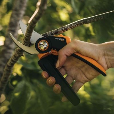 2. FISKARS Scheren-Vorbereiter X-Serie L P961