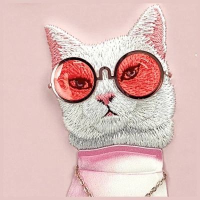 9. Nimmy Glasses Cool Cat iPhone 16 Hülle - Rosa