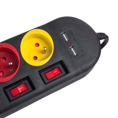 4. MACLEAN Steckdosenleiste mit 4 Steckdosen und 2 USB-Anschlüssen MCE229B