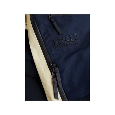 4. Peak Performance W Vertical Gore-Tex Pro B Skihose Beige