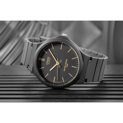 6. Casio MW-240-1E2VDF Herrenuhr + Box