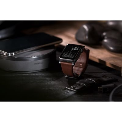 28. Nomad NM1A4RBM00 Smart-Armband aus braunem Leder
