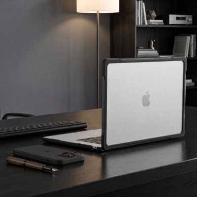 7. Tech-Protect Velar Hülle für MacBook Air 15" 2023 / 2024 / 2025 / 2026 - Transparent Schwarz