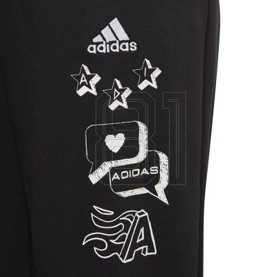 9. adidas BLUV Q3 Pant Jr IA1552