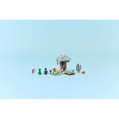 3. LEGO Minecraft 21586 Blasser Garten