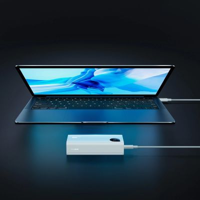 16. Baseus Adaman2 Powerbank mit Digitalanzeige 2x USB-A / 1x USB-C 10000mAh 30W - Weiß