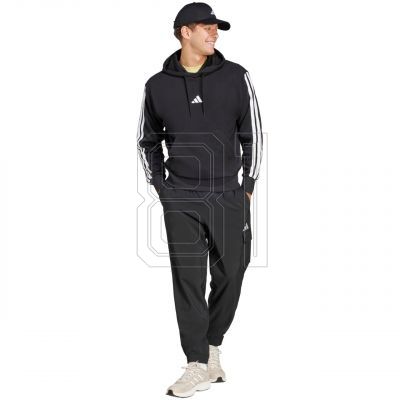 7. adidas Essentials 3-Streifen French Terry M Sweatshirt JD1874