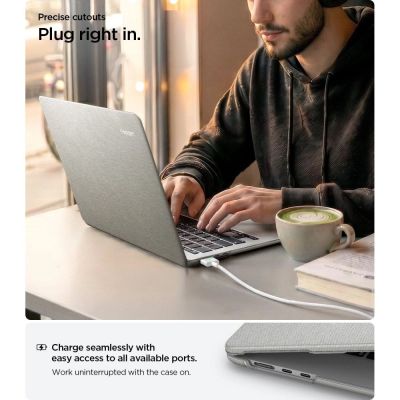 10. Spigen Urban Fit Hülle für MacBook Air 15" 2023 / 2024 / 2025 / 2026 - Grau