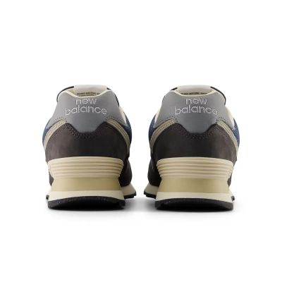 7. New Balance U574 schwarze Lifestyle Unisex-Sneaker (U574SGG)