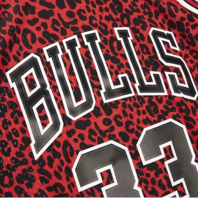 3. Mitchell & Ness NBA Chicago Bulls Scottie Pippen Trikot Swingman