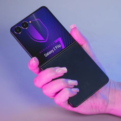 6. 3mk SilverProtection+ Folded Edition Schutzfolie für Samsung Galaxy Z Flip 7