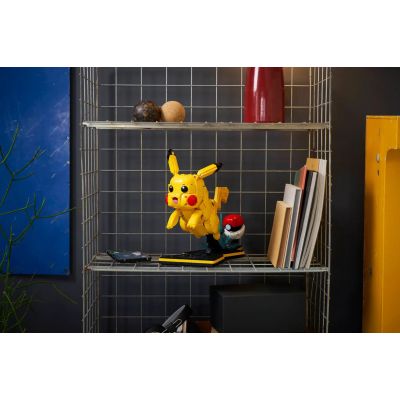 13. LEGO Pokémon 72152 – Pikachu und Pokéball