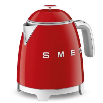 3. SMEG Wasserkocher (KLF05RDEU) Mini 0,8L rot