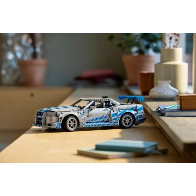 40. LEGO Technic 42210 Nissan Skyline GT-R (R34) 2 Fast 2 Furious