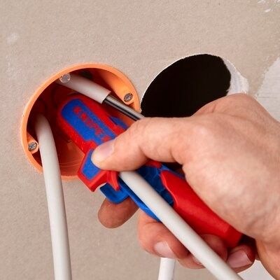 7. Knipex 16 95 03 SB Abisolierzange Blau, Rot