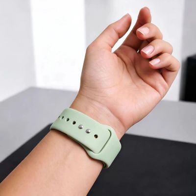 5. Tech-Protect Silikonarmband für Apple Watch 40/41/42 mm – Hellgrün
