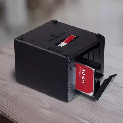 5. WD Red SN700 WDS200T1R0C SSD (2 TB ; M.2; PCIe NVMe 3.0 x4)