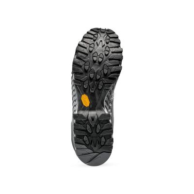7. LASPORTIVA STREAM GTX SCHWARZ/CARBON ZFHS127K00G00