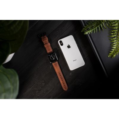 14. Nomad NM1A4RBT00 Smart-Armband aus braunem Leder