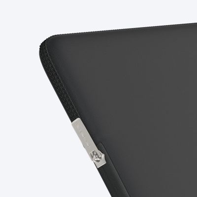 6. AmazingThing Minimalist BasicBag Laptoptasche für MacBook Neo 13" - Schwarz
