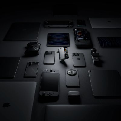 14. Cuktech AD1204U 120W Wandladegerät mit Display und USB-C-Kabel – Silber
