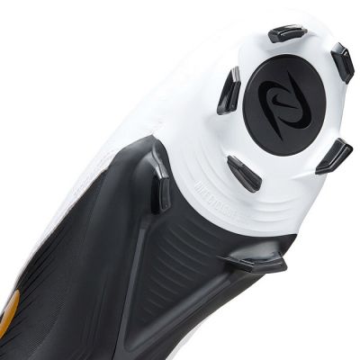 6. Nike Phantom GX II Academy FG/MG M Schuhe FD6723001