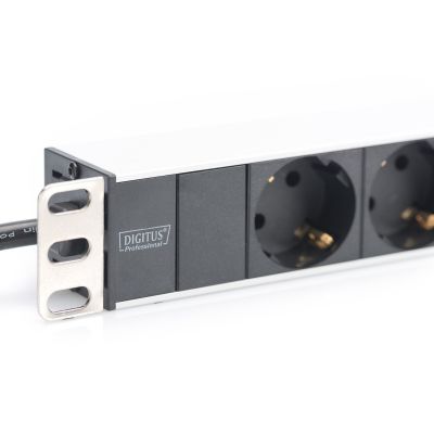 3. DIGITUS DN-95401 RACK-Streifen (8 x UTE; 16 A; 2 m; schwarz)