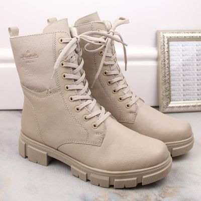 10. Rieker W RKR613 bequeme isolierte Lederstiefelette, beige