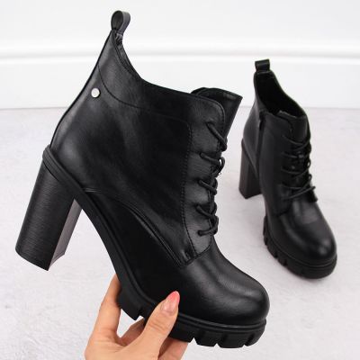 Damen-Stiefeletten mit Blockabsatz, schwarz M.Daszyński SA218-8