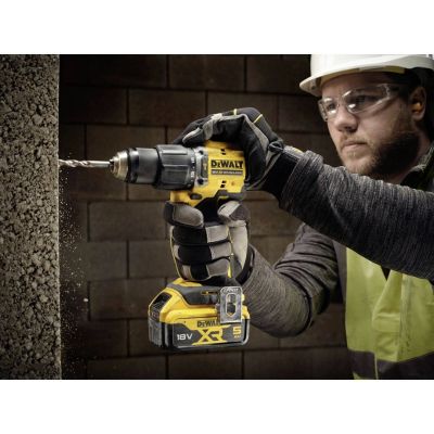 11. DEWALT UD 18V DCD799P2T 74Nm 2x5,0Ah BL TSTAK Schraubendreher