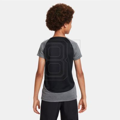 2. Nike Dri-FIT Academy Jr T-Shirt DQ8901 010