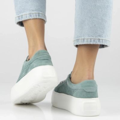 6. Damen-Sneaker aus Leder mit durchbrochenem Muster, grün, Filippo DP7520/26