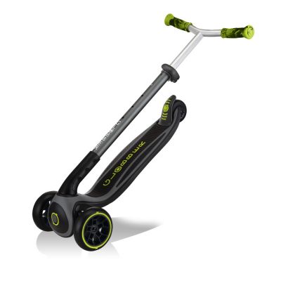 21. Globber Master Prime 3-Rad-Scooter / Schwarz - Limettengrün 664-106