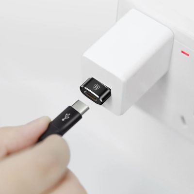 10. Baseus Mini USB-C-zu-USB-A-Adapter – Schwarz