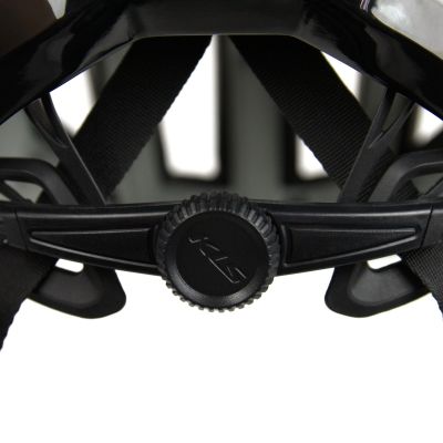 8. KELLYS OUTRAGE GRÜNER HELM M/L