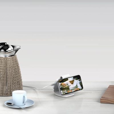 6. Tech-Protect QI15W-A32 3in1 induktives Ladegerät mit MagSafe für Smartphone / Apple Watch / AirPods – Grau