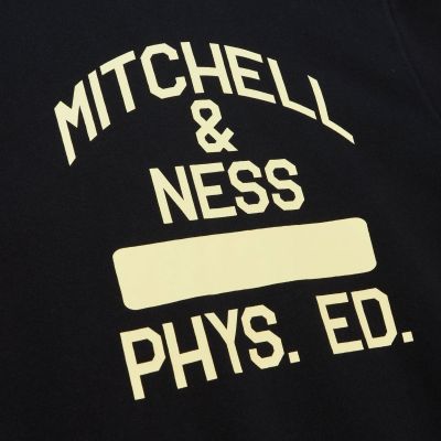 3. Mitchell & Ness Branded Fashion Graphic Crew M FCPO5532-MNNYPPPBLCK Sweatshirt