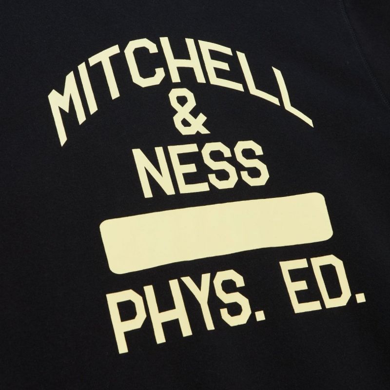 3. Mitchell & Ness Branded Fashion Graphic Crew M FCPO5532-MNNYPPPBLCK Sweatshirt