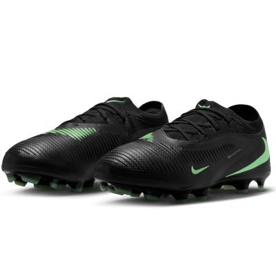 4. Nike Phantom 6 Low Pro FG/MG HM9204-001