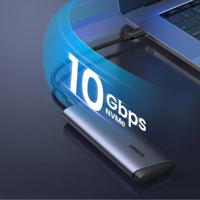 2. Ugreen CM767 M.2 NVMe PCIe SSD Festplattengehäuse - Silber