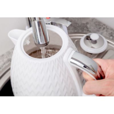 16. ELDOM NELA KETTLE C265B